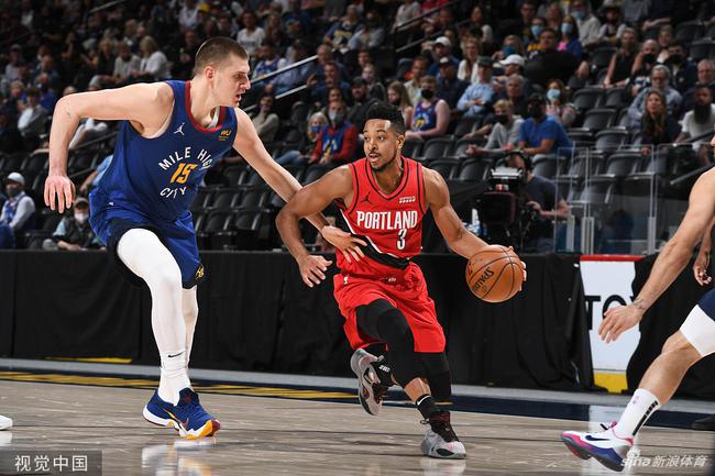 缺席引发了 缺席引发了